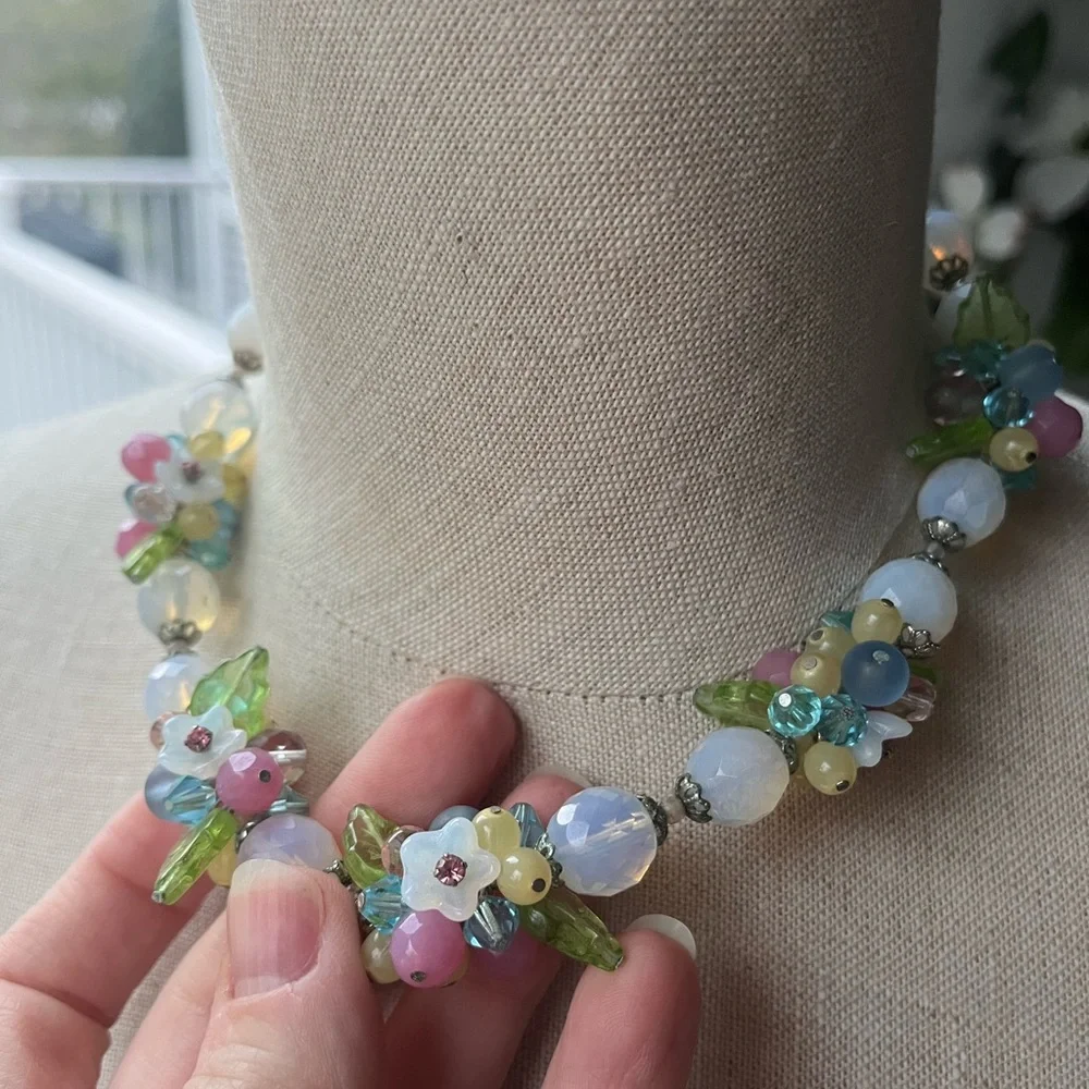 Vintage Beaded Necklace/Choker - Picture 4 of 6